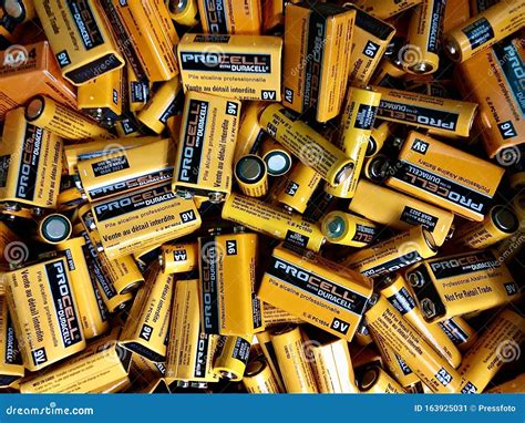 Duracell Alkaline Batteries Editorial Photo Image Of Electricity