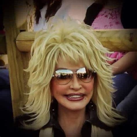 The official instagram of dolly parton linktr.ee/dollyparton. Pin on fashion/hair