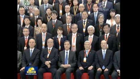 年齡未滿 18 歲的人士禁止播放或播映。 本物品內容可能令人反感；不可將本物品內容派發，傳閱，出售，出租，交給 或借予。 【沃草直播】台媒高層赴中「聽訓」要求宣揚統一 中國滲透日深國安單位如何防？／沃草國會無雙