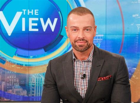 Joey Lawrence Sold Clothes Before Filing For Bankruptcy Us Weekly