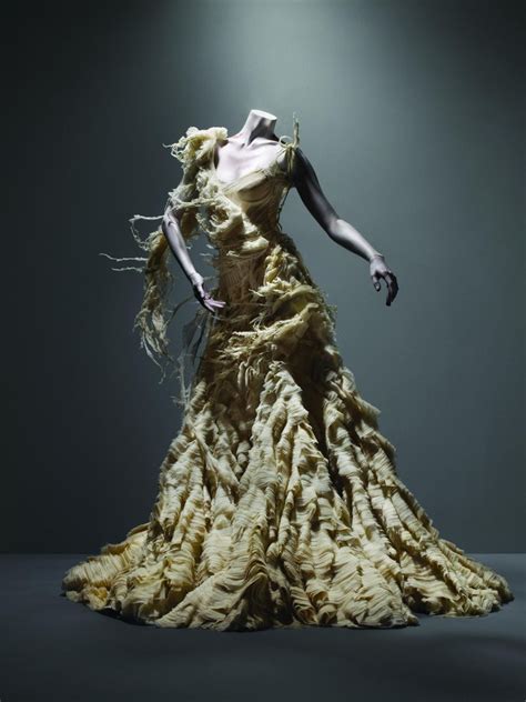 Alexander Mcqueen In All His Dark Glory The New York Times