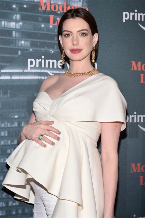 Anne Hathaway Pregnant And Sexy 38 Photos The Fappening