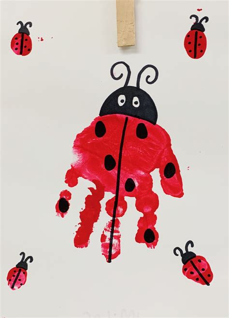 Ladybug Handprint Preschool Craft For Toddlers Toddler Arts And Crafts