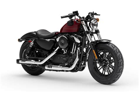 The feature list of forty eight includes abs, pass switch, engine check warning, street, road riding modes and side reflectors in terms of safety. 2020 Harley-Davidson Forty-Eight Buyer's Guide: Specs & Price