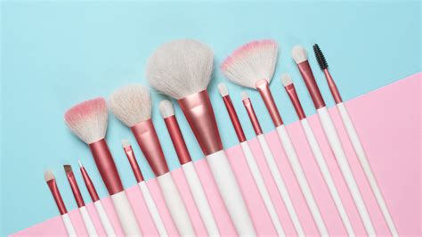 A Beginners Guide To Buying Basic Makeup Brushes