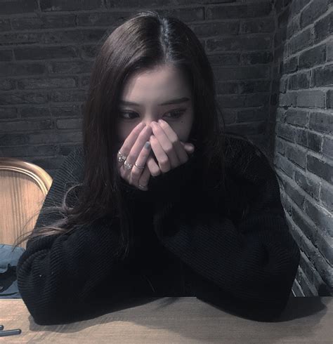 The best gifs are on giphy. New Ulzzang Girl Aesthetic Black - india's wallpaper
