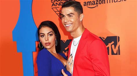 Meet Georgina Rodriguez Cristiano Ronaldos Girlfriend Images And Photos Finder