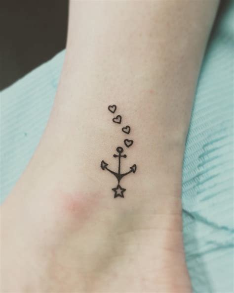 It is however one feature that still stands out regardless of the elements it's incorporated with. 16+ Small Heart Tattoo Designs , Ideas | Design Trends ...