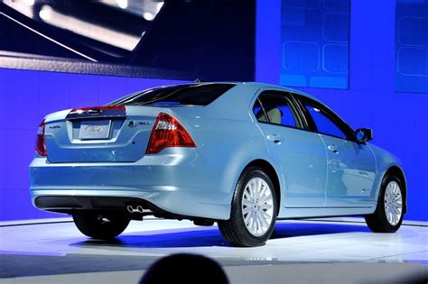 2010 Ford Fusion Sport Hybrid Revealed Live