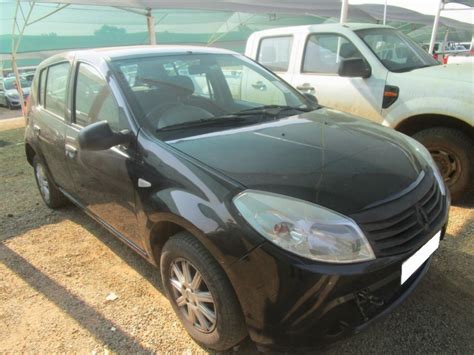 Falls sie doch mal die orientierung verlieren, wird sie. Repossessed Renault Sandero 1.4 Ambiente 2013 on auction ...