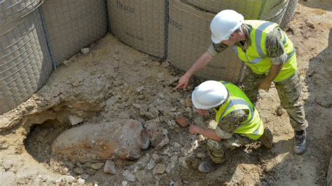 British Army Gets Up Close To Unexploded Wwii Bomb Itv News