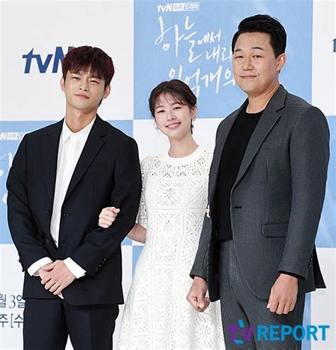 Görünümler 3,3 byıl the smile has left your eyes 서인국 미묘해진 감정#오늘은_여기_누우세요 181018 ep.6. 방송"흥행치트키 컴백" '일억개의 별' 서인국X정소민X ...
