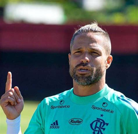 Presidente Do Santos Descarta A Contratação De Diego Flamengo Resenha