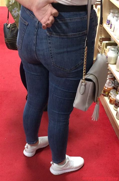 Sexy Candid Girls Chubby Candid Butt In Tight Jeans Supermarket Closeup Item 1