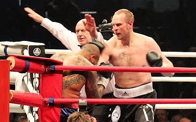 View complete tapology profile, bio, rankings, photos, news and record. Robert Helenius - news, latest fights, boxing record ...