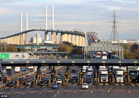Get an extra 14 days to pay: 3m drivers could fall into £105 fine trap from this weekend as Dartford Crossing loses toll ...