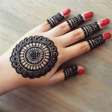 Easy Mehndi Designs For Beginners Front Hand