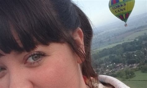 Woman S Hot Air Balloon Selfie Before It Hit Power Cables Daily Mail