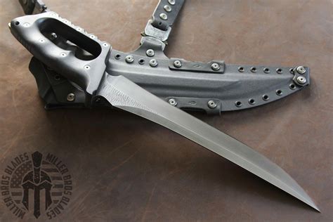 Custom Knife With D Guard Z Wear Pm Steel Survivaltools Combat