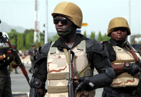 Nigeria has said it is indefinitely suspending twitter's operations in the country, two days after the social media network removed a post from president muhammadu buhari that threatened to punish. 10 victimes kidnappées secourues dans le sud-ouest du ...