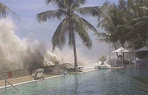 When the 2004 indian ocean tsunami hit sri lanka, it derailed a train that was taking passengers from the capital colombo to sri lanka's southern city galle. Picture Tsunami: Indian Tsunami Of 2004