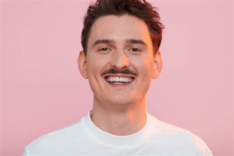 Dawid podsiadło kolejny ukryty przekaz od tyłu małomiasteczkowy.mp3. Dawid Podsiadło "Nie ma fal": Podsiadło nowy utwór ...