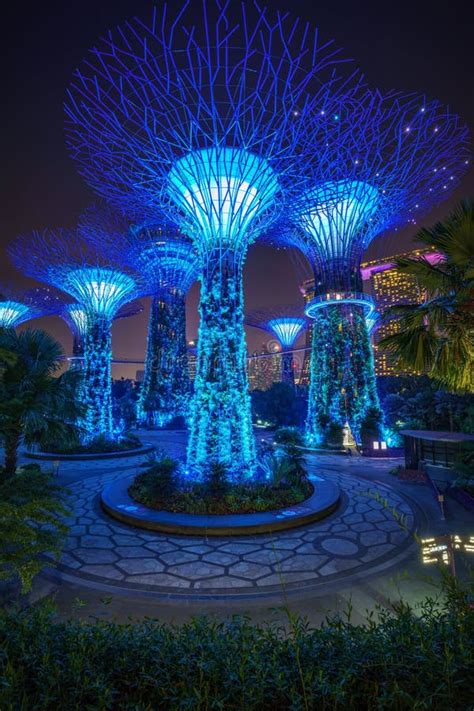 Singapore October 16 2018 Supertrees In Front Of Marina Bay Sands