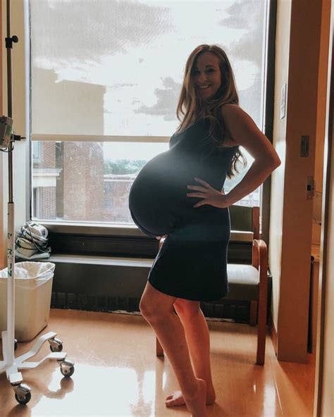 Mom Who Was Pregnant With Quadruplets Shares Awe Inspiring Before After Pics On Instagram