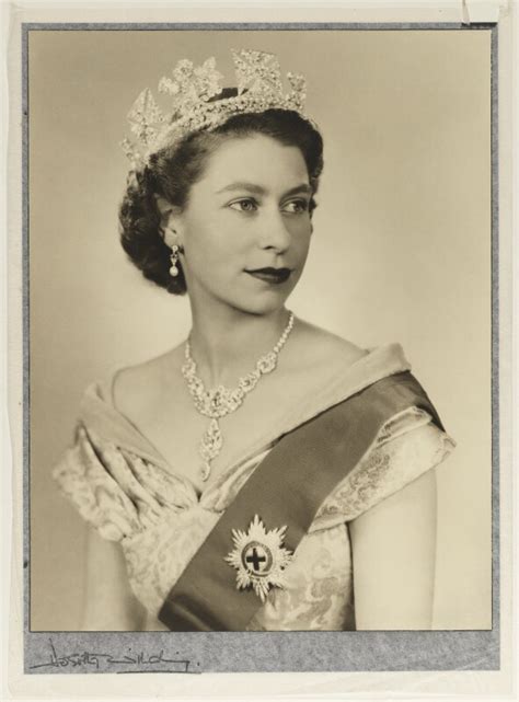 Npg X34854 Queen Elizabeth Ii Large Image National Portrait Gallery