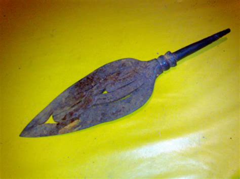 This movie is related to an incident that occurred in johor. Koleksi Geliga & Khazanah Asli: Mata lembing lama (ditebus ...