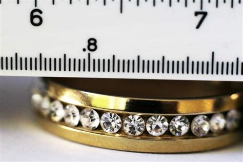 How To Measure Your Ring Size At Home How To Buy Vintage