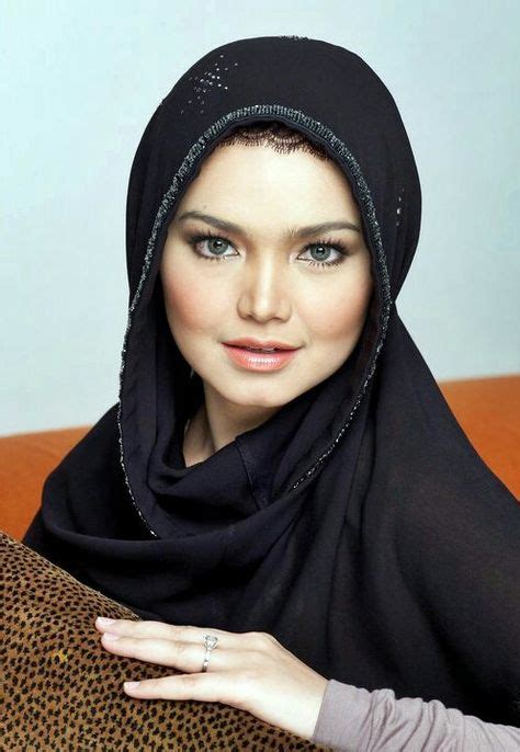 Help us build our profile of siti nurhaliza! Siti Nurhaliza (Dengan gambar) | Jilbab cantik, Kecantikan ...