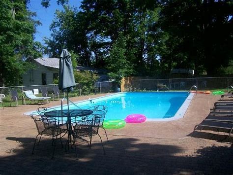 Maybe you would like to learn more about one of these? OUR GANG COTTAGES - Cottage Reviews (Geneva on the Lake ...
