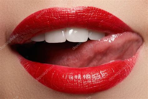 Lábios Sexy Lábios Vermelhos De Beleza Linda Maquiagem Closeup Boca
