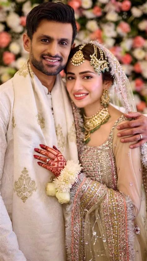 First Photos Of Shoaib Maliks Wedding With Sana Javed Go Viral