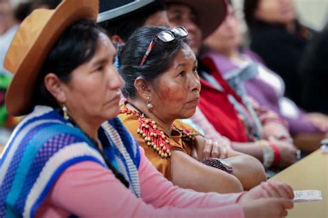 Seis De Diez Mujeres Indígenas No Registran Ingresos Propios Servindi Servicios De