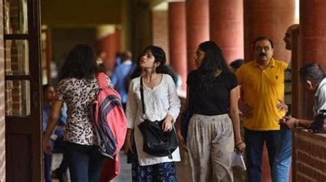 Fyjc Second Merit List Out Cut Offs Drop In Prominent Colleges