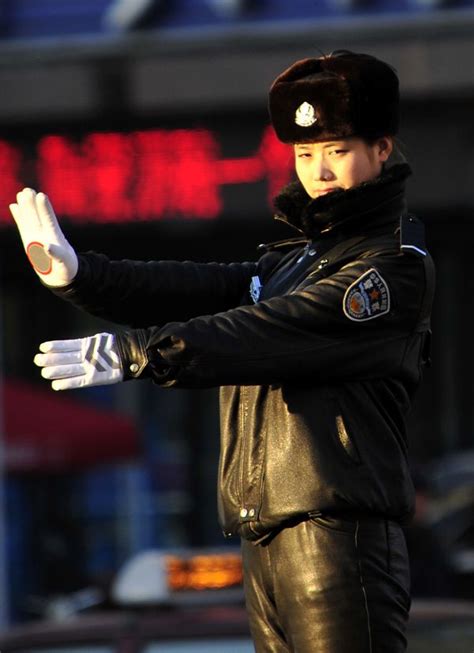 Chinese Policewoman In Full Leather Uniform 冬服