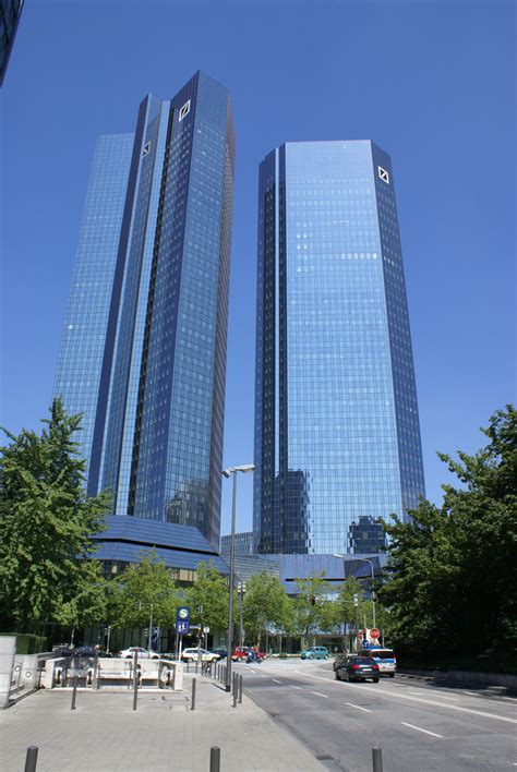 See the full list of deutsche bank competitors, plus revenue, employees, and funding info on owler. Deutsche Bank Headquarters (Frankfurt, 1984) | Structurae