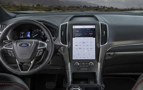 2022 Ford® Edge Suv Features