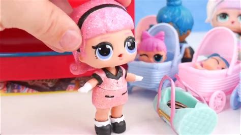 surprise dolls lil sisters vending machine confetti pop youtube