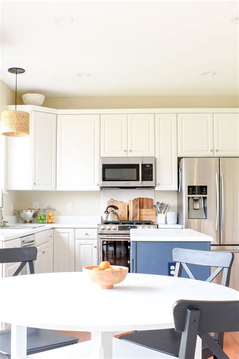 Cabinet owners reward the person who satisfies their needs. 10 Kitchen Cabinet Transformations That Prove An Expensive ...
