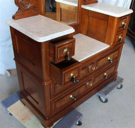 The victorian bedroom style is old; Bargain John's Antiques | Antique Victorian Walnut 3 Piece ...