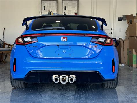 19” Te37 Ultra Wheels Installed On Boost Blue Civic Type R Fl5