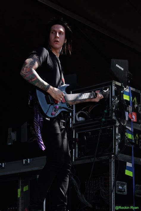 Jacky Vincent🐺 Falling In Reverse Music People Escape The Fate