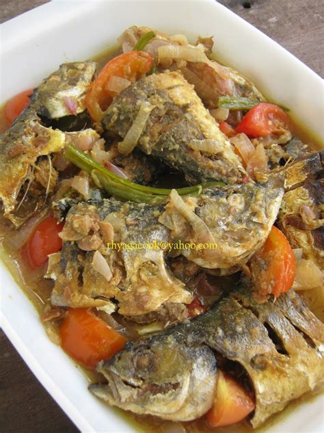 Sambalikantenggiri #ikantenggiri #balado selamat mencuba resepi sambal ikan dari masak apa tu mat terimakasih subscribe. DAUN KARI Masakan Malaysia.....: IKAN MASAK TAUCU