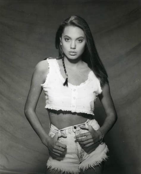 First Photo Shoots Of Hot Angelina Jolie When She Was 15 Years Old 29