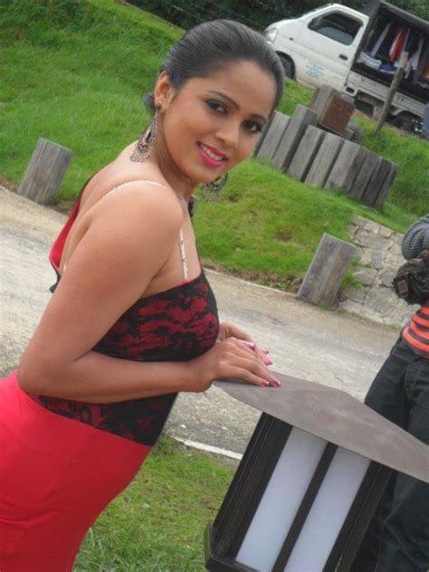 Sri Lankan Girlsceylon Hot Ladieslanka Sexy Girl Nethu Priyangika