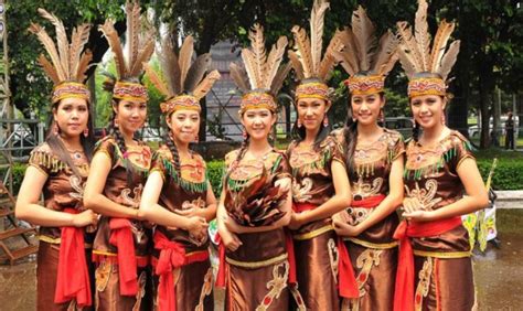 Suku Suku Asli Indonesia Yang Wajib Diketahui The Daqian Times
