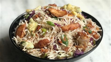 For some reason, am a kind of biryani girl! Chicken fried rice recipe | restaurant style chicken fried ...